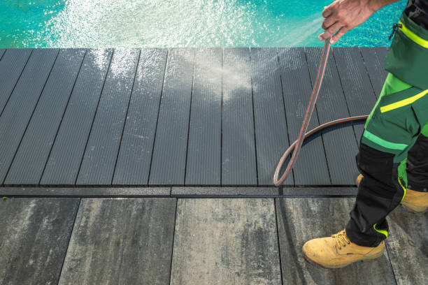 Best Garage Pressure Washing  in Oak Park, MI